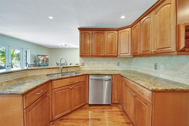 14240 Harpers Ferry Street, Davie, FL 33325