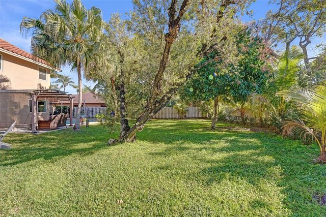 14240 Harpers Ferry Street, Davie, FL 33325