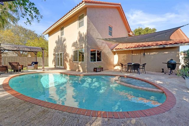 14240 Harpers Ferry Street, Davie, FL 33325