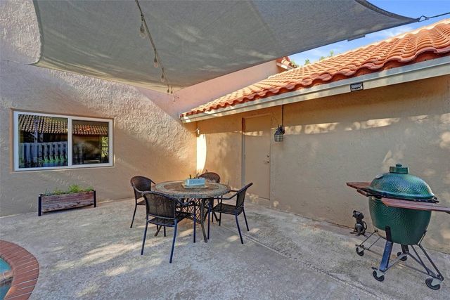 14240 Harpers Ferry Street, Davie, FL 33325