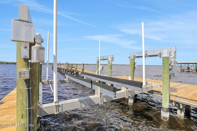 2241 N LAKESHORE Drive, Fleming Island, FL 32003