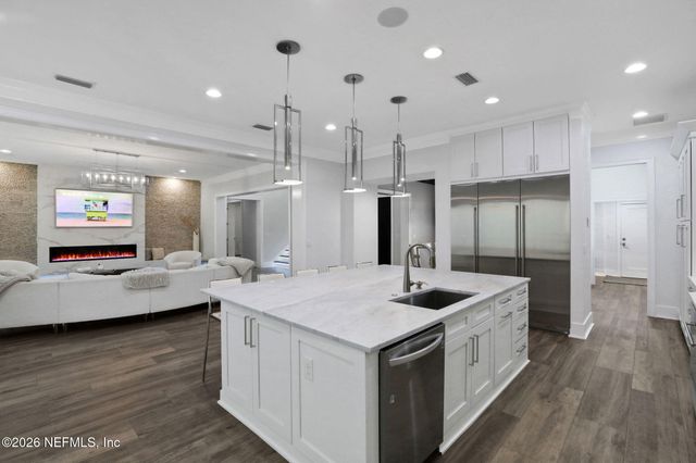 2241 N LAKESHORE Drive, Fleming Island, FL 32003