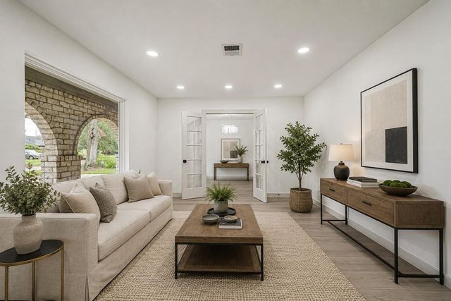 11306 Valley Spring Drive, Houston, TX 77043