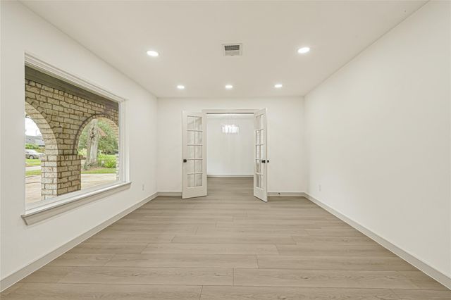 11306 Valley Spring Drive, Houston, TX 77043