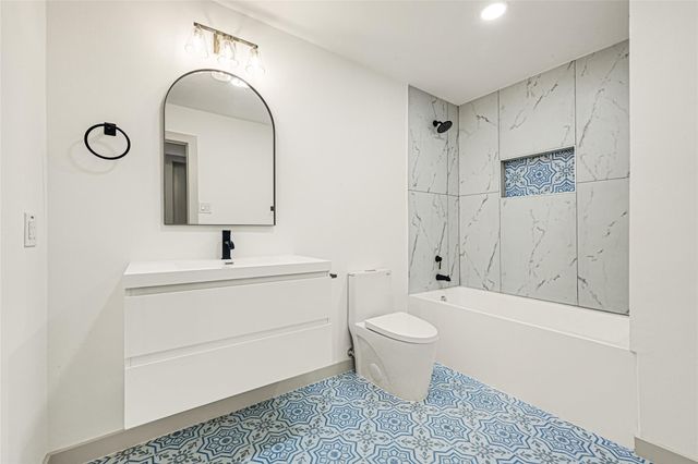 11306 Valley Spring Drive, Houston, TX 77043
