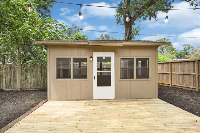 11306 Valley Spring Drive, Houston, TX 77043