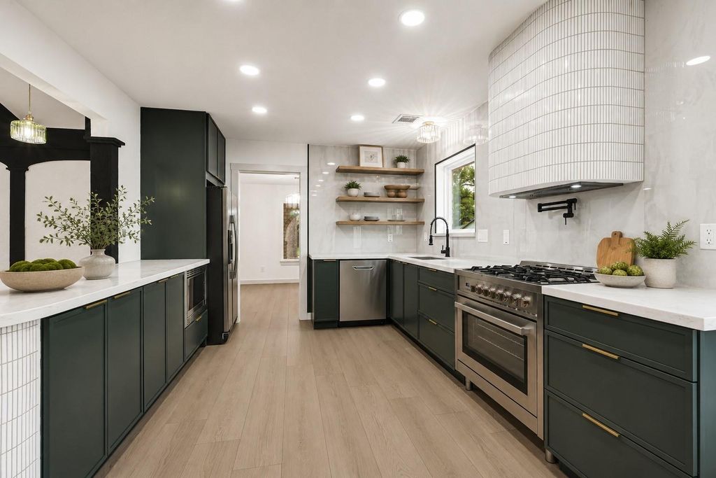 11306 Valley Spring Drive, Houston, TX 77043