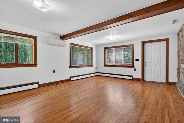 5511 N FRONT ST, Harrisburg, PA 17110