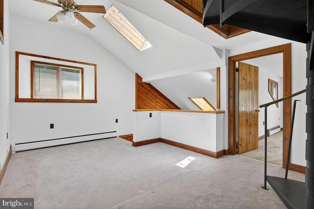 5511 N FRONT ST, Harrisburg, PA 17110