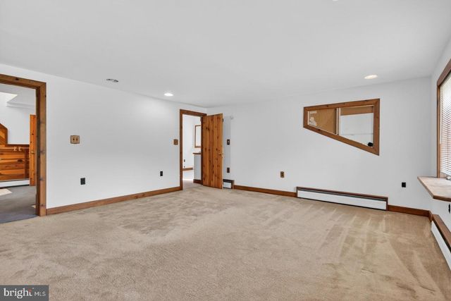 5511 N FRONT ST, Harrisburg, PA 17110