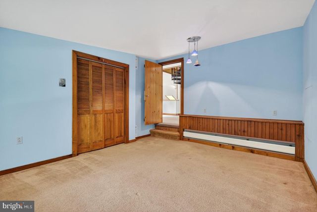 5511 N FRONT ST, Harrisburg, PA 17110