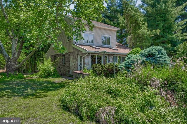 5511 N FRONT ST, Harrisburg, PA 17110