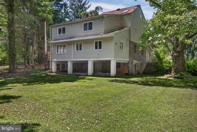 5511 N FRONT ST, Harrisburg, PA 17110