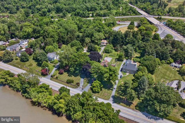 5511 N FRONT ST, Harrisburg, PA 17110