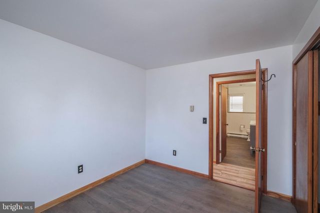 15462 JERSEY MOUNTAIN RD, Levels, WV 25431