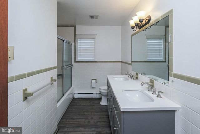 15462 JERSEY MOUNTAIN RD, Levels, WV 25431