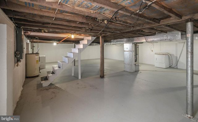 15462 JERSEY MOUNTAIN RD, Levels, WV 25431