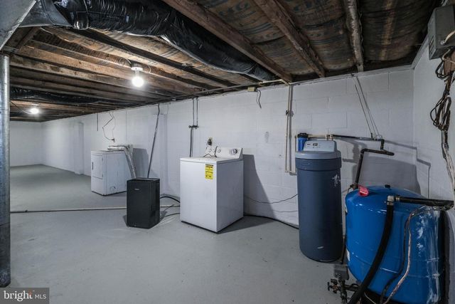 15462 JERSEY MOUNTAIN RD, Levels, WV 25431