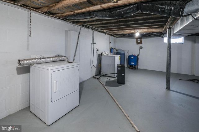 15462 JERSEY MOUNTAIN RD, Levels, WV 25431