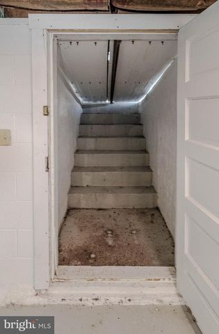 15462 JERSEY MOUNTAIN RD, Levels, WV 25431