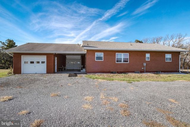 15462 JERSEY MOUNTAIN RD, Levels, WV 25431