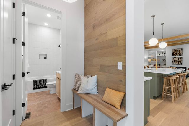 1418A Boscobel St, Nashville, TN 37206