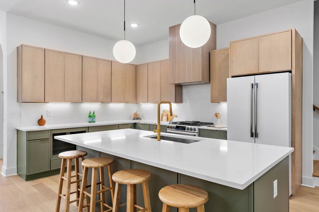 1418A Boscobel St, Nashville, TN 37206