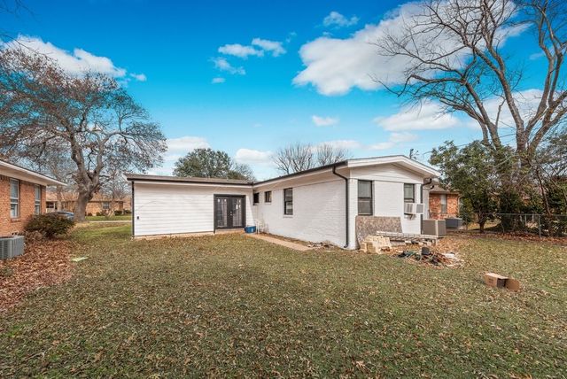 214 Mizell Street, Duncanville, TX 75116