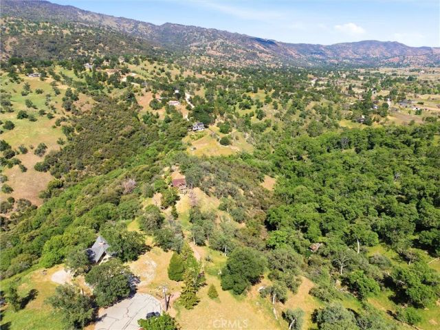 24300 Woodbine Court, Tehachapi, CA 93561
