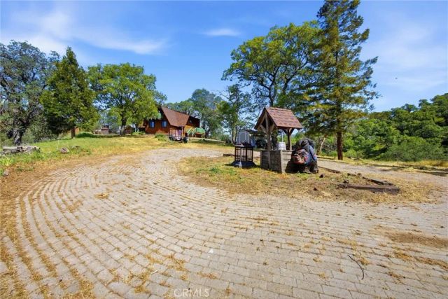 24300 Woodbine Court, Tehachapi, CA 93561