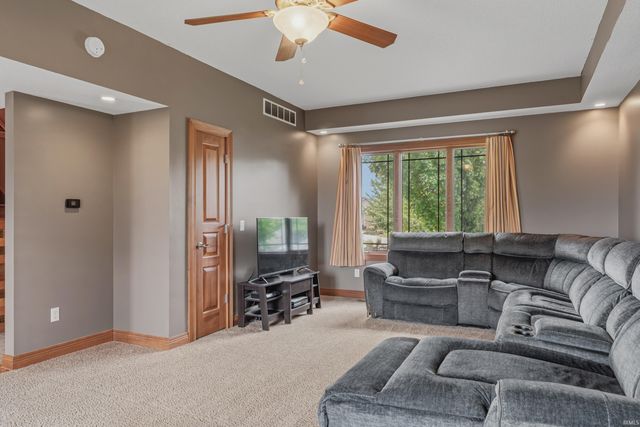 2002 Falcon Ridge Court, Fort Wayne, IN 46845