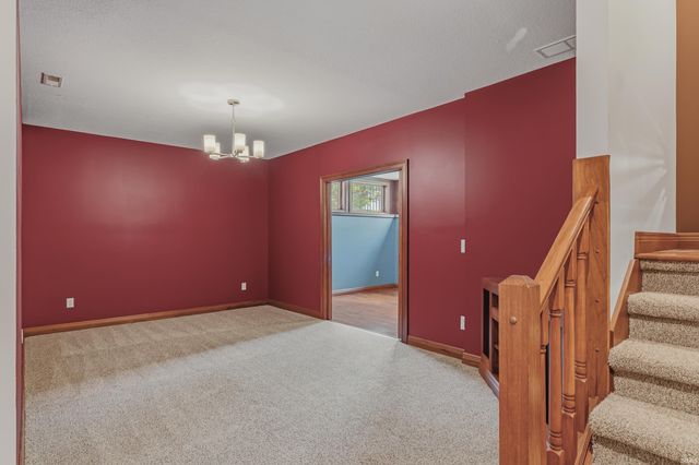 2002 Falcon Ridge Court, Fort Wayne, IN 46845