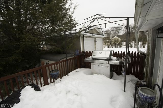 29 Forest Rd, Mount Olive Twp., NJ 07828