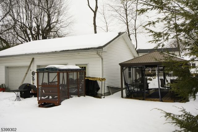 29 Forest Rd, Mount Olive Twp., NJ 07828