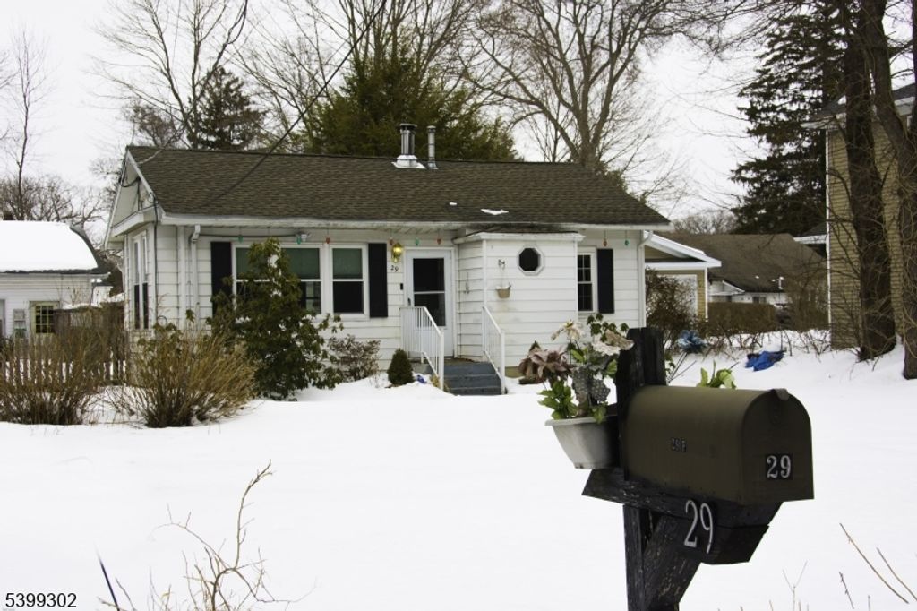 29 Forest Rd, Mount Olive Twp., NJ 07828