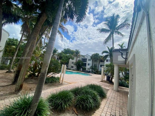 5760 Rock Island Rd 340, Tamarac, FL 33319