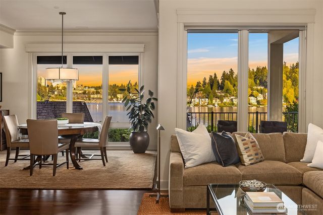 232 Overlake Drive E, Medina, WA 98039