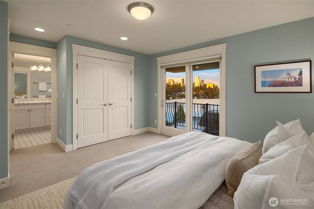 232 Overlake Drive E, Medina, WA 98039