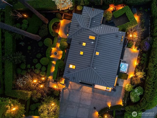 232 Overlake Drive E, Medina, WA 98039
