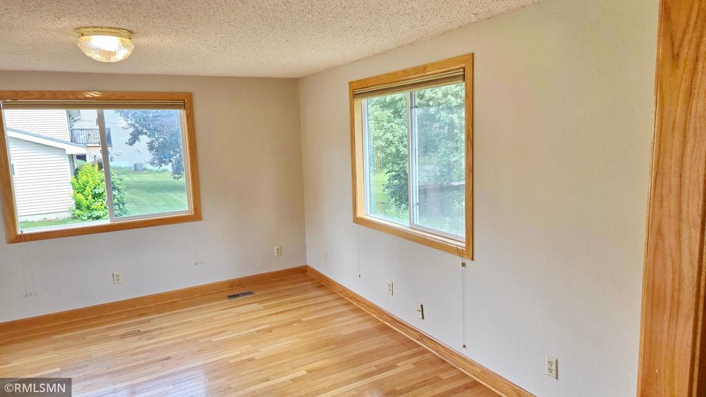 8001 Jeffery Avenue S, Cottage Grove, MN 55016 — photo 3