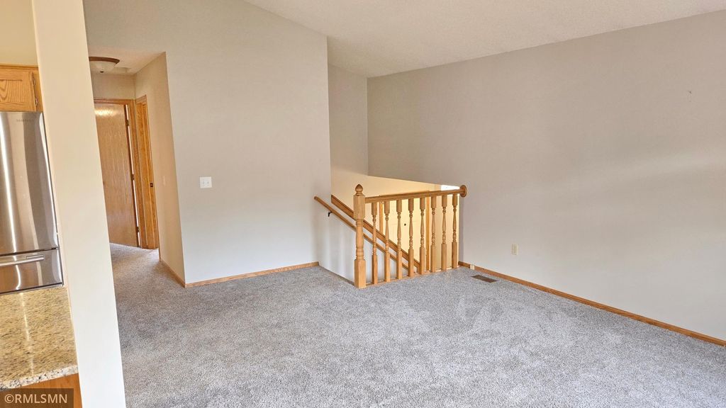 8001 Jeffery Avenue S, Cottage Grove, MN 55016 — photo 5