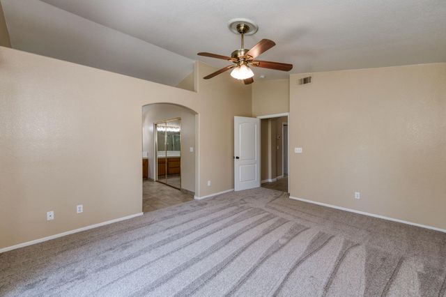 6133 N Marty Avenue, Fresno, CA 93711