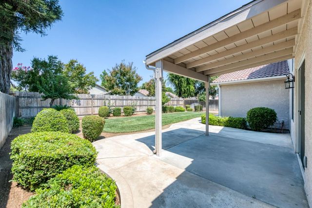 6133 N Marty Avenue, Fresno, CA 93711