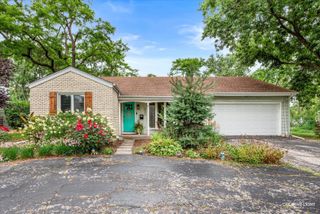 5804 Ridgewood Drive, Western Springs, IL 60558