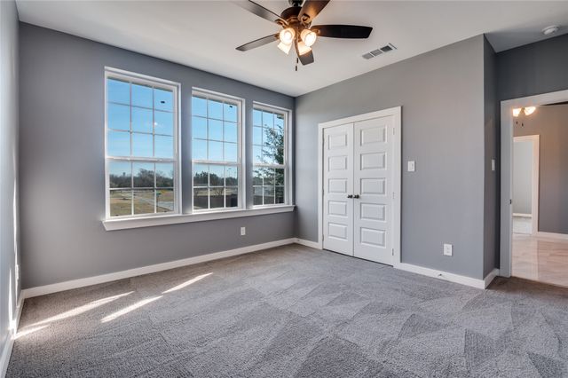 301 S Stewart Avenue, Lancaster, TX 75146