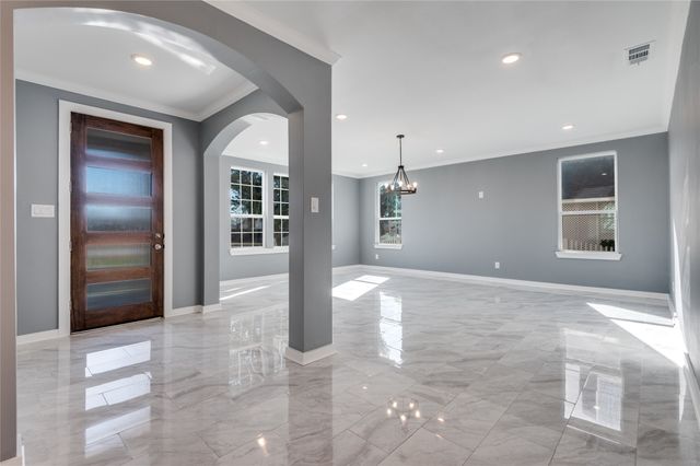 301 S Stewart Avenue, Lancaster, TX 75146