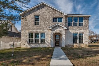 301 S Stewart Avenue, Lancaster, TX 75146