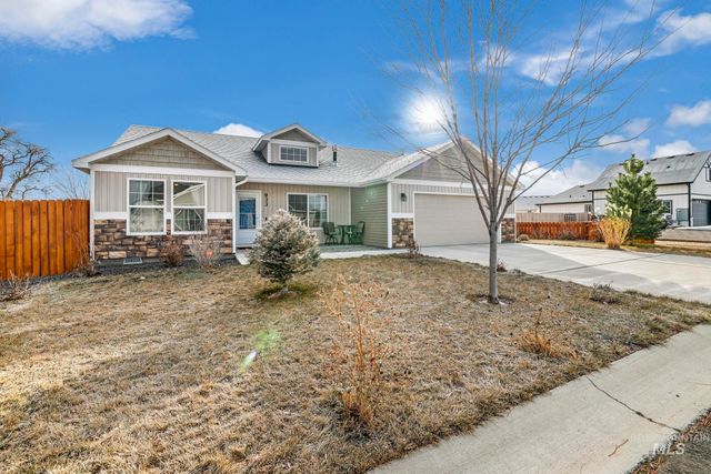 933 Applewood Dr, Buhl, ID 83316