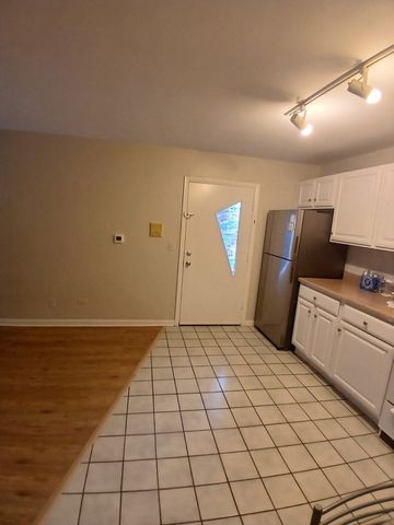 6341 W Belmont Avenue 2F, Chicago, IL 60634