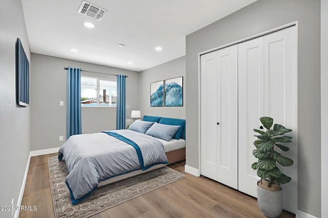 8219 E WHITTON Avenue, Scottsdale, AZ 85251